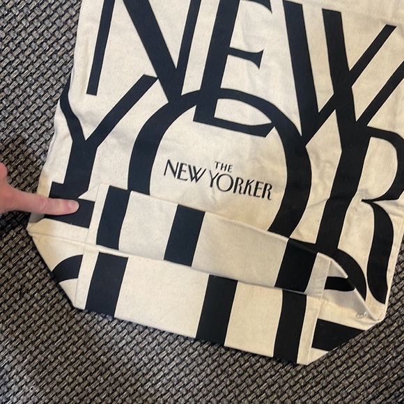 Iconic New Yorker Canvas Tote Carryall Bag - Picture 6 of 9